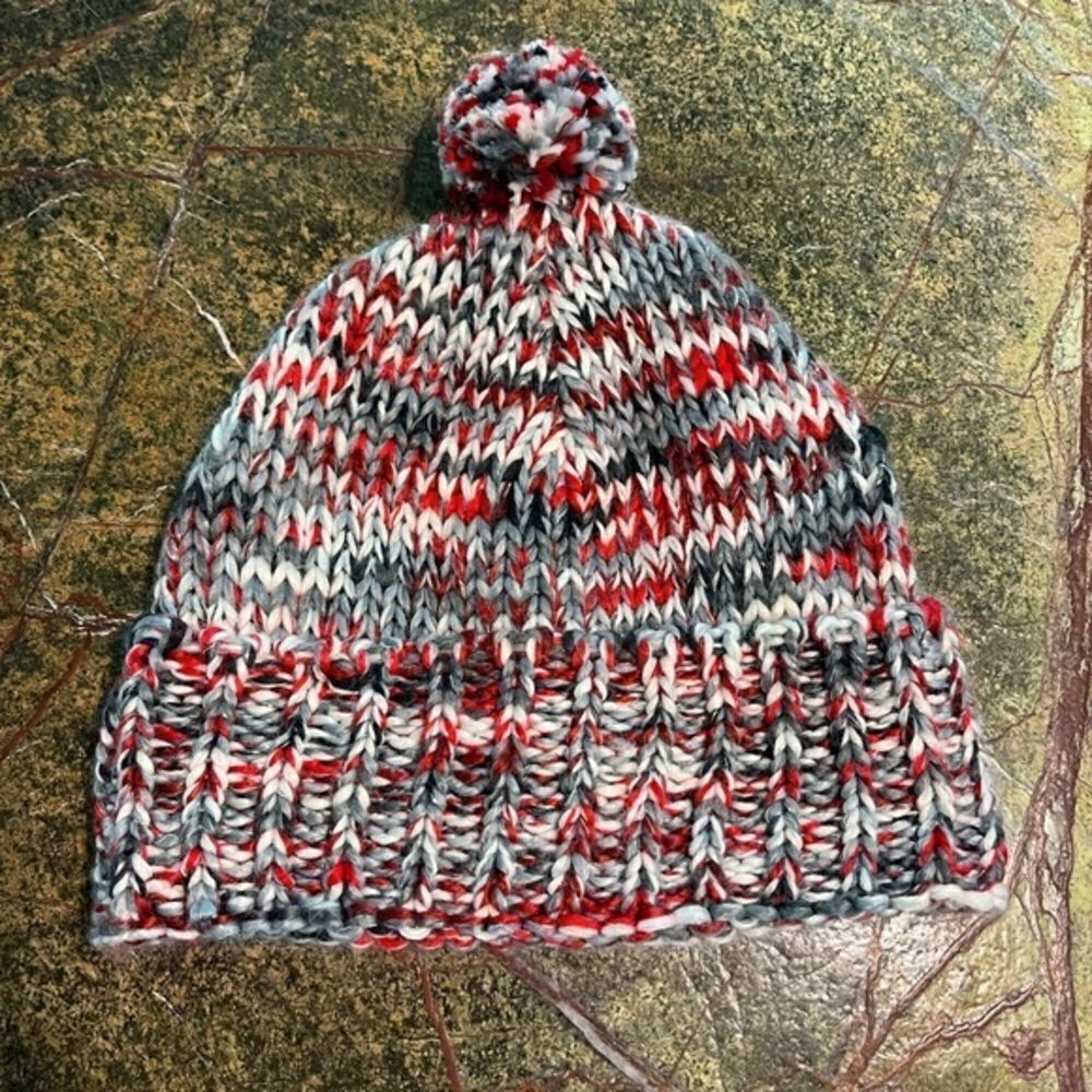 Winter hat - Picture 1 of 3